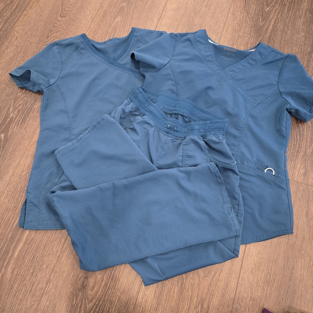 Blue Scrub Set - Picture 2 of 13
